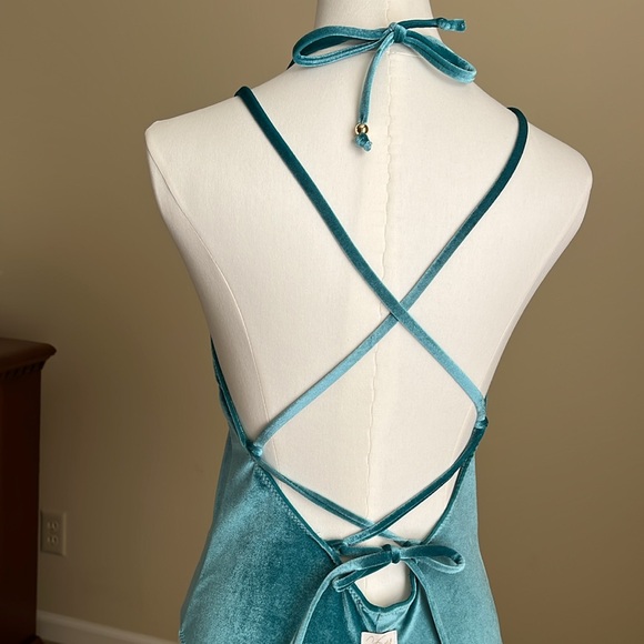 NWOT - Cotazur - Plunge Front Velvet and Mesh Peekaboo One-Piece Swimsuit - M/6 - Picture 6 of 9